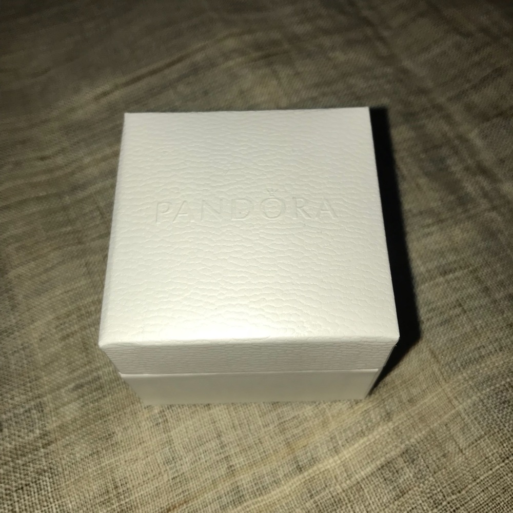 Pandora ring box